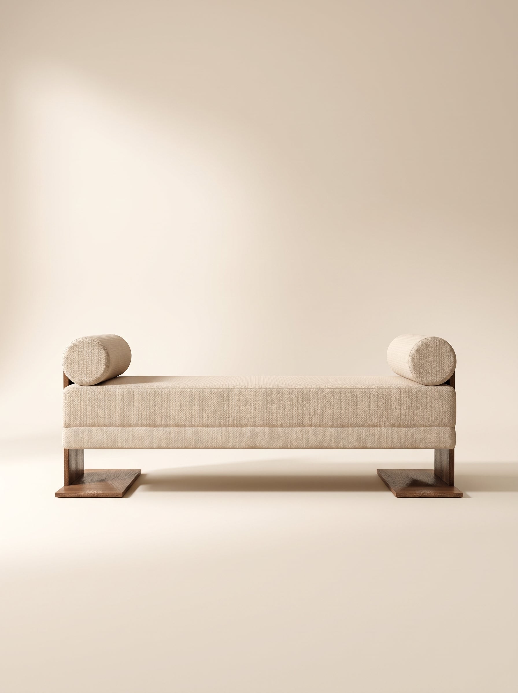 Supellex Home bench Lugano tapizado en tela bouclé color beige con dos rodillos laterales y base en madera nogal - vista frontal