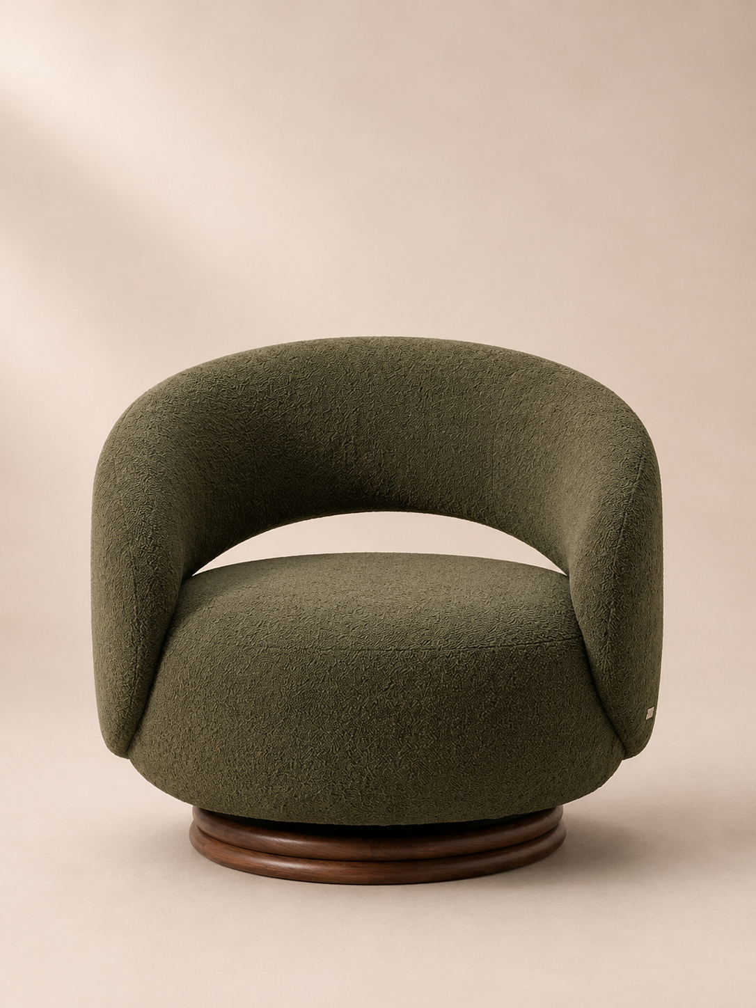 Supellex Home poltrona giratoria Bao tapizada en lino color verde oliva con base redonda de madera - vista frontal